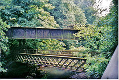
Caerleon Tramroad bridge over Afon Llwyd, Llantarnam, July 2003