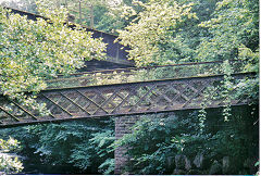 
Caerleon Tramroad bridge over Afon Llwyd, Llantarnam, July 2003