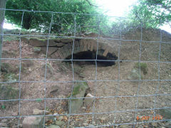 
Garn Wen lime kiln, Upper Cwmbran, September 2007