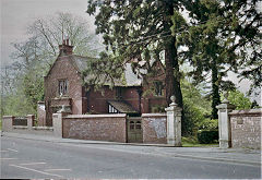 
Around Sneyd Lodge and Llantarnam Hall, Malpas, 1981, © Photo courtesy of Stan Edwards