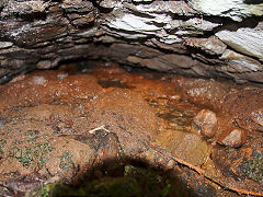 Nant Dare drainage tunnel deside the Cwmynyscoy Tramroad, Augusst 2021