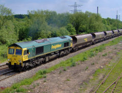 
Panteg, '66547' in 'Freightliner' livery, May 2009