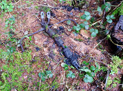 
A metal hanger of some kind, Quarry Level, Glyn Valley, April 2011