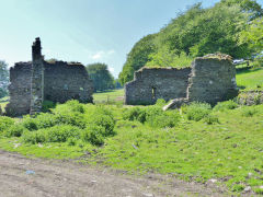 Barn below Heol Cochwydd, ST 2286 9977, June 2013