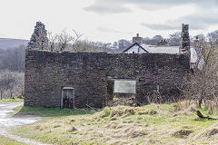 Ty Gwyn barn and Blaen-y-Cwm Railroad, Pant-y-Gasseg, March 2015