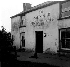 
Robin Hood Inn, Cwm-nant-ddu, © Photo courtesy of unknown source