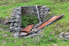 Pen-rhiw-fid Quarry tips and bins, Cwm-nant-ddu, July 2020