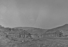 Big Arch in the 1970s, © Photo by Pauline Jones, courtesy of Carol Watkins