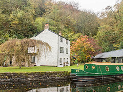 
Hills Tramroad, Llanfoist wharfinger's house, November 2014