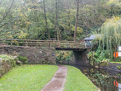 
Hills Tramroad, Llanfoist Wharf tramroad bridge, November 2014