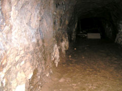 
Darren Quarry stone tunnel, December 2008