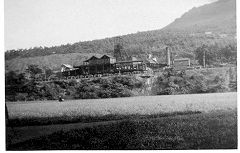 
Risca Blackvein Colliery, later headgear, short chimney and double pitched roof to the screens