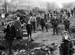 
Risca Blackvein Colliery, Striking colliers during the National Coal Strike of 1912