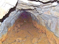 
Interior of Waun-fawr Level, Risca Blackvein, c1986, © Photo courtesy of Dave Bryant