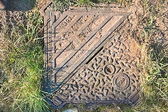 
'Broads 70B WVSB Sewerage'  fror the Western Valley Sewerage Board, pattern '70B', found in Risca, © Photo courtesy of Martyn Davies