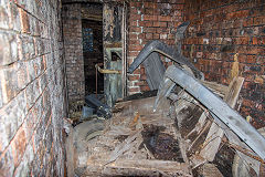 Crumlin Navigation Colliery, Fan house chambers, May 2015