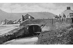 The bridge and lock over the canal, © Photo courtesy of Risca Museum