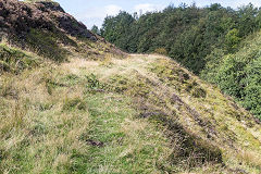 Disgwylfa Tramroad heads for the bridge over the Clydach, Brynmawr, September 2019