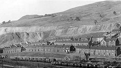 
Ty Llwyn with Bwlch-y-garn in the background, Ebbw Vale, © Photo courtesy of Geoff Palfrey