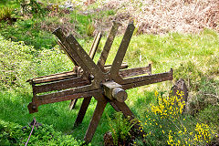 Nine Mile Point Colliery quarry winding drum, May 2014