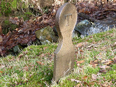 
Cwm Syfiog boundary marker<br> 'T' for Tredegar??, New Tredegar, January 2011