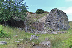 Pant-y-rhiw Limekiln, Llangattock, July 2020