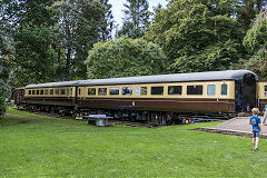 
Tintern Station coaches, September 2016