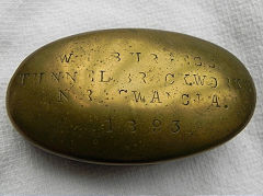 
A snuffbox owned by W Burgess of tunnel brickworks in 1893, © Photo courtesy of Stacy Kitchen