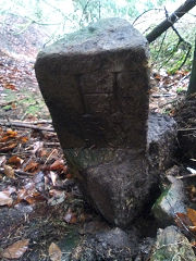 
'L', 'L' and 'H' on three-sided stones, stone 1 at ST 2506 9550, © Photo courtesy of Robert Kemp