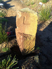 
'L', 'L' and 'H' on three-sided stones, stone 2 at ST 2502 9519, © Photo courtesy of Robert Kemp