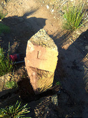 
'L', 'L' and 'H' on three-sided stones, stone 2 at ST 2502 9519, © Photo courtesy of Robert Kemp