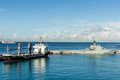 'Balsa 86' and HMS 'Severn' at Bridgetown, Barbados, December 2014