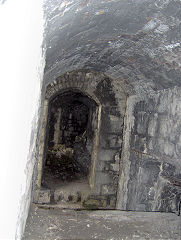 
Aberthaw Pebble Limeworks, Old kilns draw-hole, June 2009