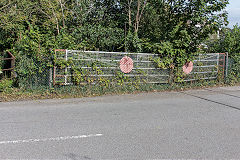 
Brynmenyn level crossing, near Bridgend, September 2020