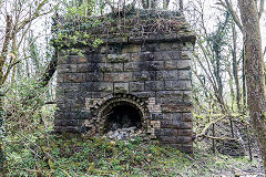 
Cwm Pit chimney base, Rhyd-y-car, April 2019