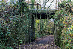 
Maes-y-Ffynnon Lane bridge, Blaengwawr, Aberdare, November 2019