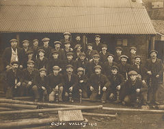 Clyne Valley Colliery Colliers in 1913 © Photo courtesy of Bob Ashton