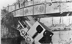 'Millicent', P 1635 of 1923, falls through a bridge at Blaina Colliery, Pantyffynnon, in 1924, The bridge was closed to traffic but the loco skidded onto it and went through. It was rescued and put back to work, © Photo and info courtesy of the 'Industrial Railway Society'