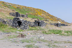 Abereiddy Row cottages, St Brides slate quarry, Abereiddy Quarry, April 2015