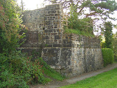 Begelly bridge abutments, Saundersfoot, September 2008