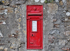 
'VR' postbox at Begelly Church, September 2021