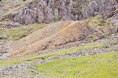 
The trail level tips at the barracks, Britannia Copper Mine, Snowdon, April 2014