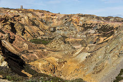 
The crater to Cairn's Mine, Parys Mountain, Anglesey, July 2015