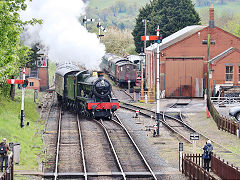 '7903 Foremarke Hall' arrives at Toddington, April 2024