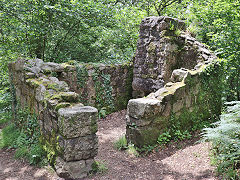 Carmears incline checkers hut at incline top, June 2023