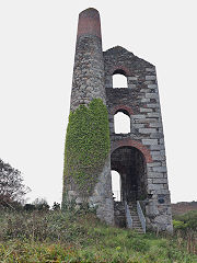 The pumping house and shaft, Wheal Uny, September 2023