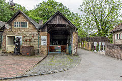 
Peppers loco shed and smithy, Amberley Museum, May 2015