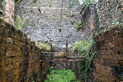 Old Shaft or Georges Shaft winding house, Snailbeach, September 2018