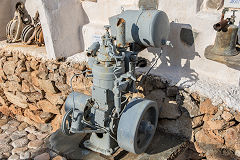 
Axelos 1930s petrol engine, Aliki, Paros, October 2015