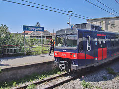 Circumvesuviana 'ETR 086' at Pioppaino, Italy, May 2022